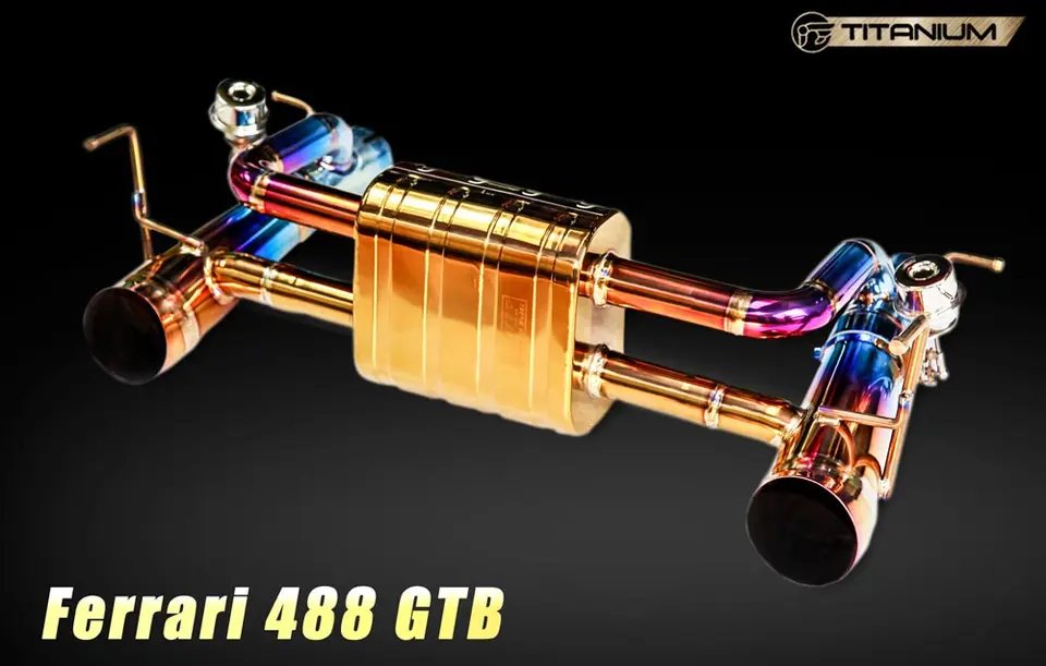Равнодлинный коллектор Evolution из титана iPE для Ferrari 488 GTB